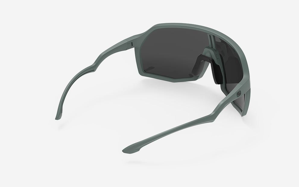 THUNDER | SMOKE BLACK 70